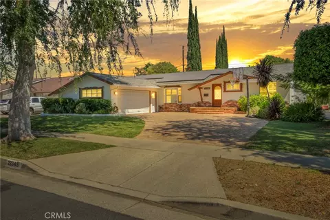 22345 Cantara St, Canoga Park, CA 91304