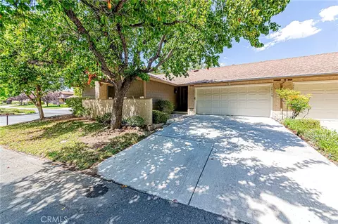 26150 Rainbow Glen Dr, Newhall, CA 91321