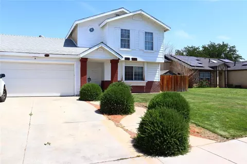 Exterior - 5009 E Avenue R11, Palmdale, CA 93552 photo 2 of 3