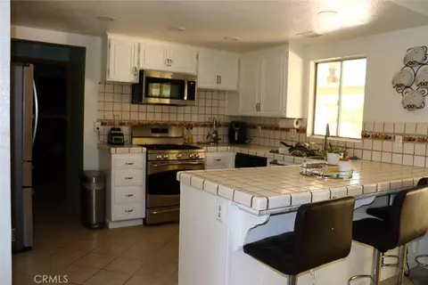 Kitchen - 5009 E Avenue R11, Palmdale, CA 93552 photo 1 of 1