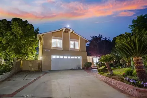 28503 Ray Ct, Saugus, CA 91350