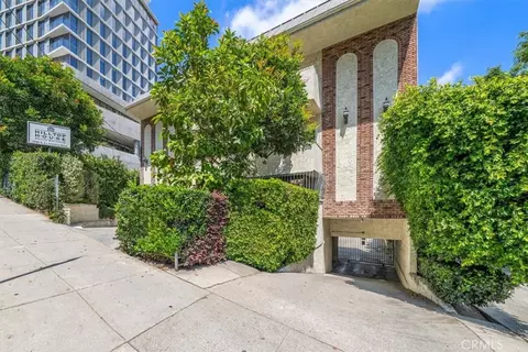 1228 N La Cienega Blvd #203, West Hollywood, CA 90069