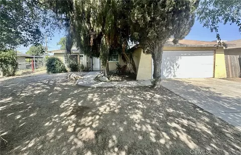 3435 Moss St, Bakersfield, CA 93312