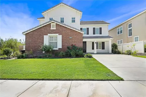 29502 Kristine Ct, Canyon Country, CA 91387