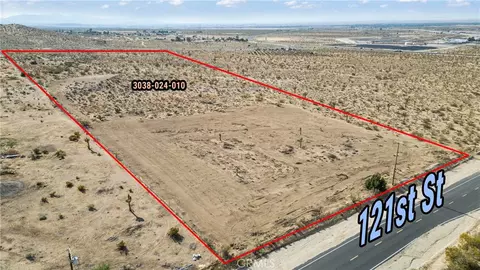 121 E Avenue E, Pearblossom, CA 93553 photo 3