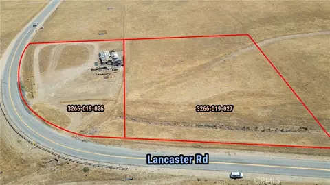 120 Fairmont Rd, Lancaster, CA 93536