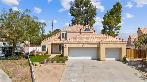 4023 Lexington Ct, Palmdale, CA 93552