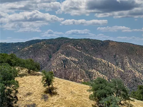 29201 Deertrail Dr, Tehachapi, CA 93561 photo 11
