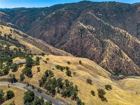 29201 Deertrail Dr, Tehachapi, CA 93561 photo 14