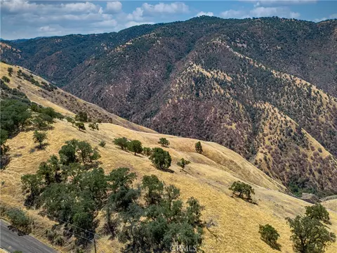 29201 Deertrail Dr, Tehachapi, CA 93561 photo 13