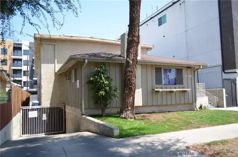 7028 Alabama Ave, Canoga Park, CA 91303
