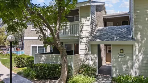 27620 Susan Beth Way #A, Saugus, CA 91350
