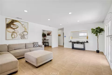 8438 Wystone Ave, Northridge, CA 91324