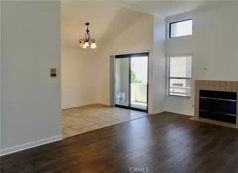 4275 Las Virgenes Rd #3, Calabasas, CA 91302