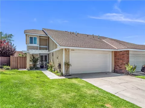 16610 Shinedale Dr, Canyon Country, CA 91387