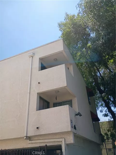5644 Yolanda Ave #3, Tarzana, CA 91356
