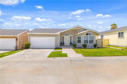 27823 Sunrise Ln, Canyon Country, CA 91351