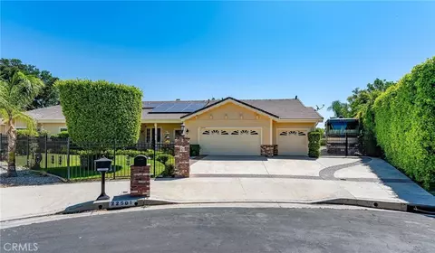 22501 Marilla St, Chatsworth, CA 91311