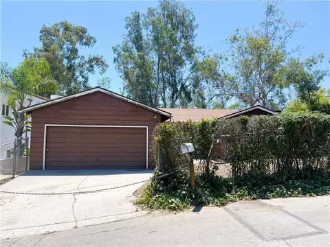 3975 Black Bird Way, Calabasas, CA 91302