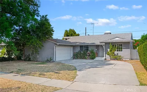 9021 Rubio Ave, North Hills, CA 91343