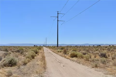 10500 W Avenue B-2, Lancaster, CA 93536