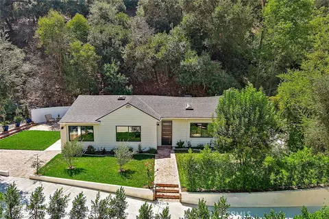 3969 Alta Mesa Dr, Studio City, CA 91604