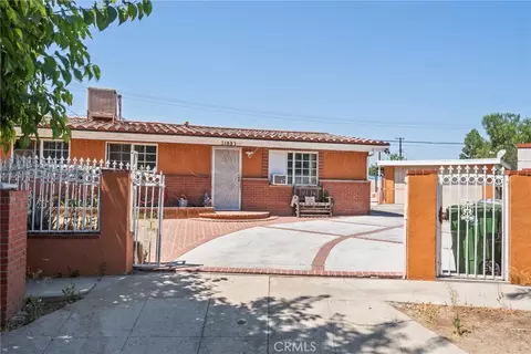 11887 Sproule Ave, Pacoima, CA 91331