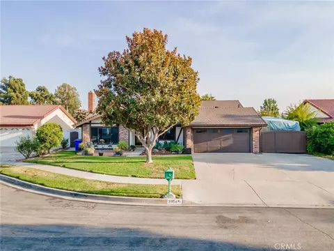 3954 Stell Dr, Simi Valley, CA 93063