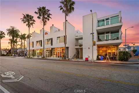 1121 Abbot Kinney Blvd #3, Venice, CA 90291