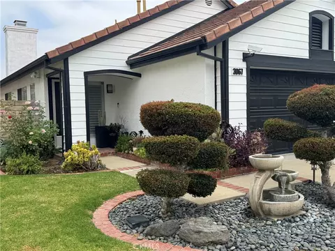 3067 Lamplighter St, Simi Valley, CA 93065