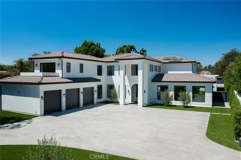 13807 Magnolia Blvd, Sherman Oaks, CA 91423