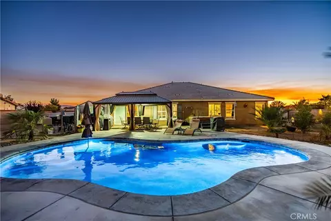 43246 Palm Ln, Lancaster, CA 93535