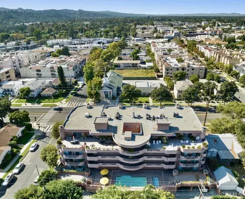 4310 Cahuenga Blvd #103, Toluca Lake, CA 91602