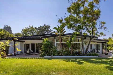 3400 Alana Dr, Sherman Oaks, CA 91403