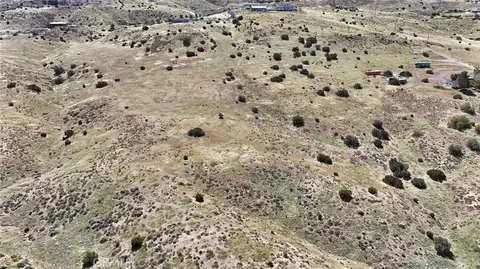 1 Small Rd, Palmdale, CA 93550 photo 5