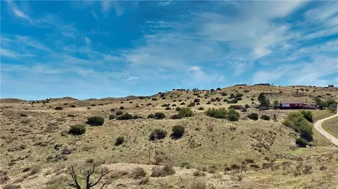 1 Small Rd, Palmdale, CA 93550 photo 6