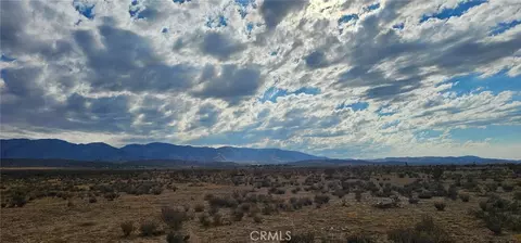 0 179th St E, Llano, CA 93591