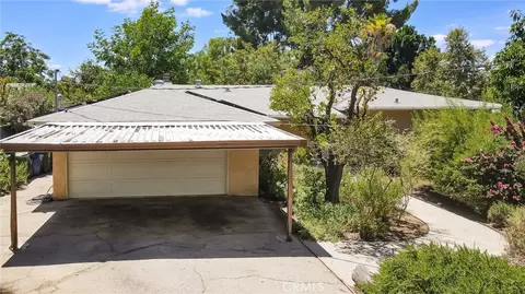 21724 Chatsworth St, Chatsworth, CA 91311