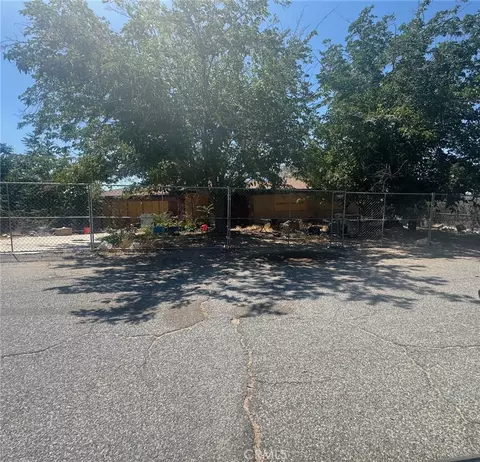 40155 172nd St E, Lake Los Angeles, CA 93591 photo 1