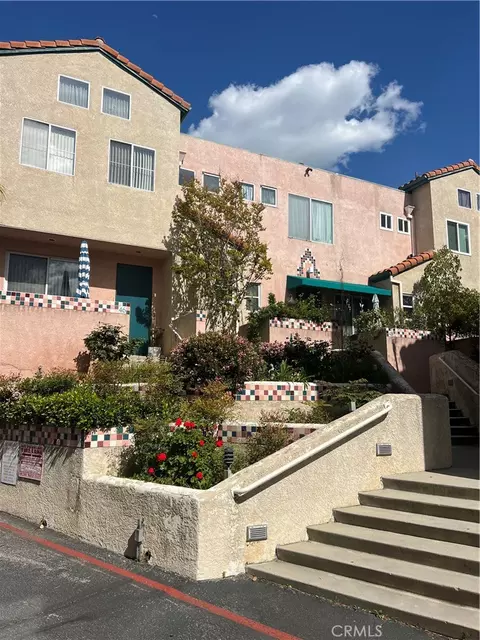 13901 Olive View Ln #25, Sylmar, CA 91342