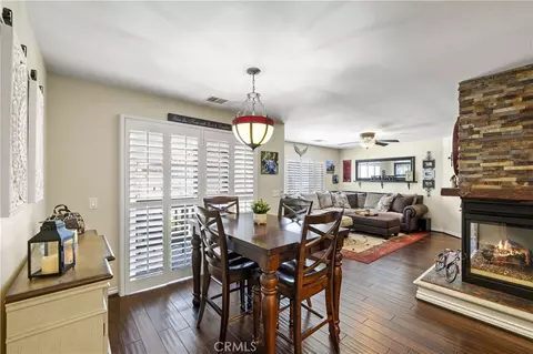 28385 Mirabelle Ln, Saugus, CA 91350