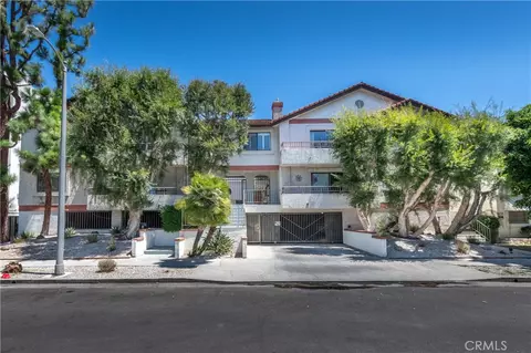 4370 Troost Ave #201, Studio City, CA 91604
