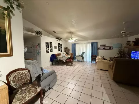 Living - 21160 Us Highway 18, Apple Valley, CA 92307 photo 1 of 2