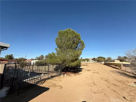 Exterior - 21160 Us Highway 18, Apple Valley, CA 92307 photo 6 of 8