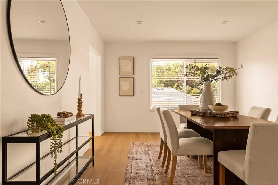 Dining - 4644 Lowell Ave, La Crescenta, CA 91214 photo 2 of 3