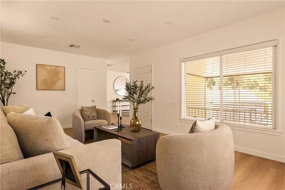 Other - 4644 Lowell Ave, La Crescenta, CA 91214 photo 1 of 4
