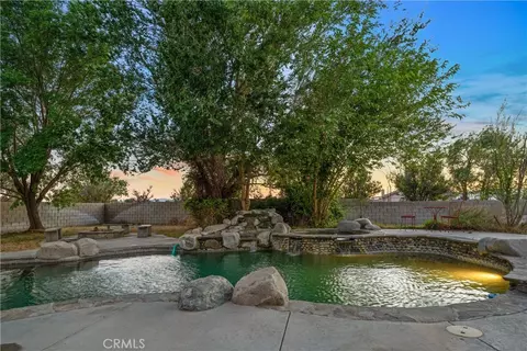 431 W 72nd St, Rosamond, CA 93560