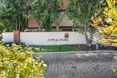 24843 Apple St #B, Newhall, CA 91321