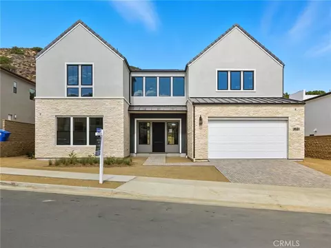9531 N Andora Ave, Chatsworth, CA 91311