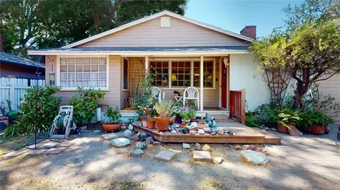 22542 Burbank Blvd, Woodland Hills, CA 91367